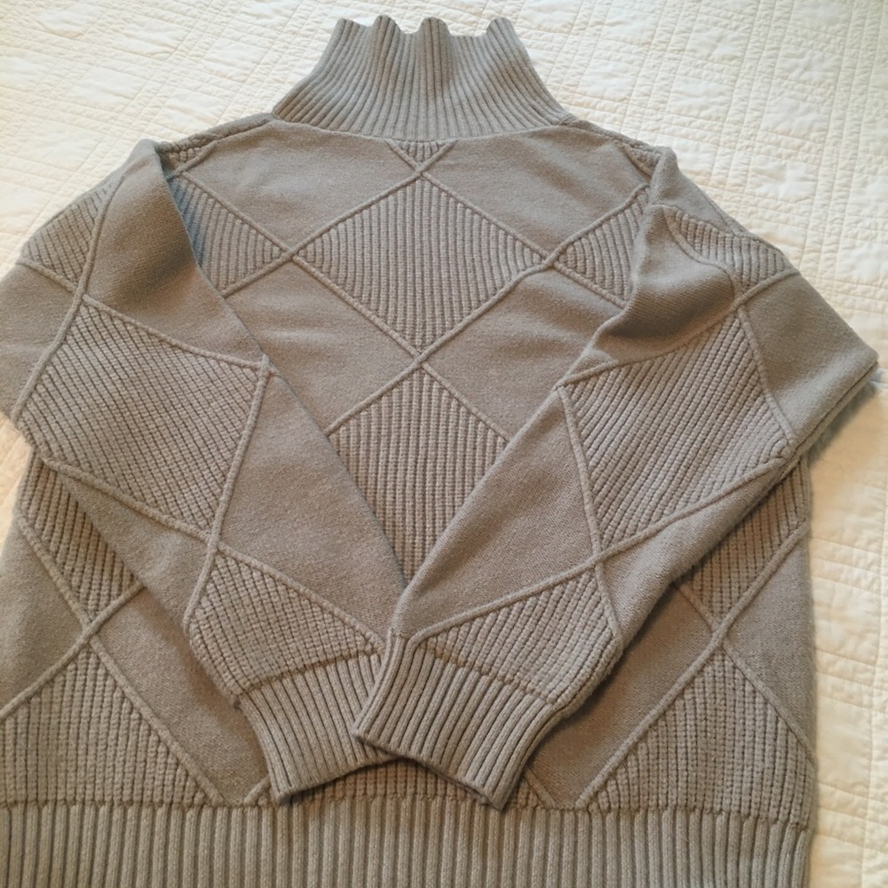 Diamond pattern turtleneck - Picture 2 of 2